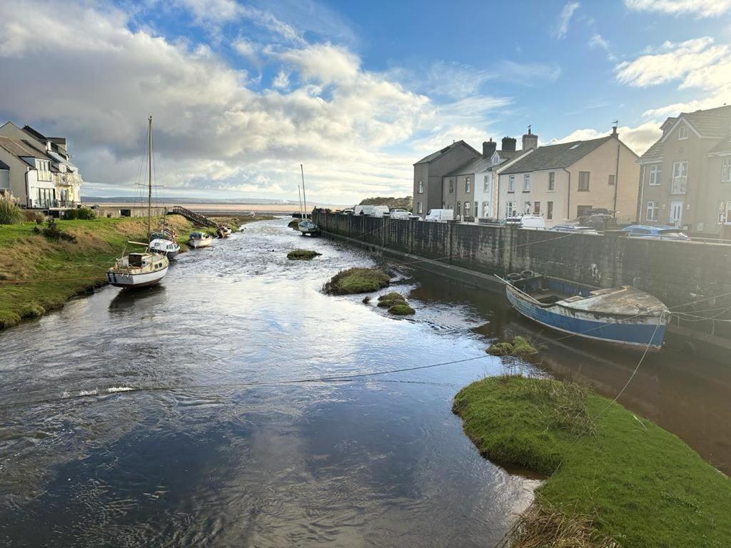 23 Coastal Comfort Millom Exterior photo